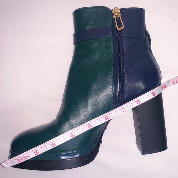 Tod’s Size 7 Women Leather Ankle Boots - Picture 7 of 14